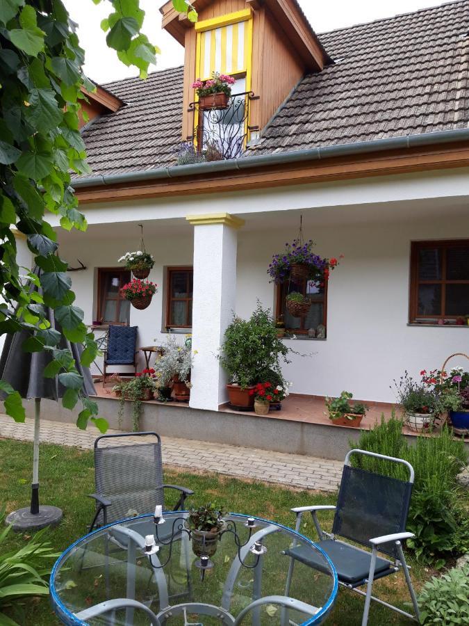 Hotel Rudolf'S Fogado Zsira Zewnętrze zdjęcie