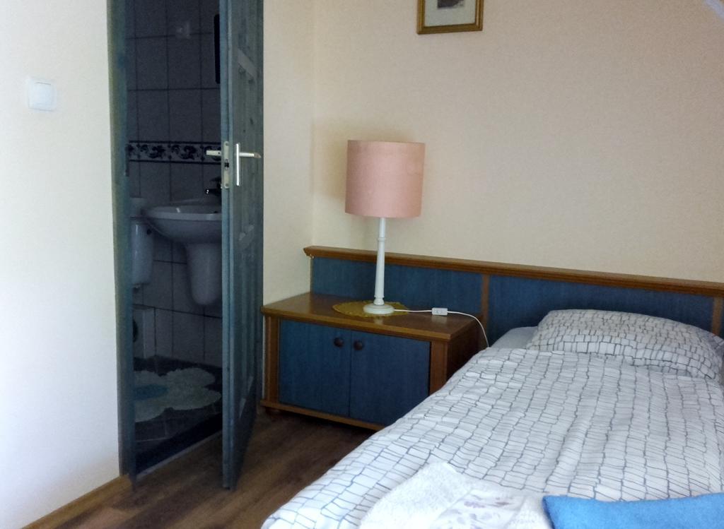 Hotel Rudolf'S Fogado Zsira Zewnętrze zdjęcie