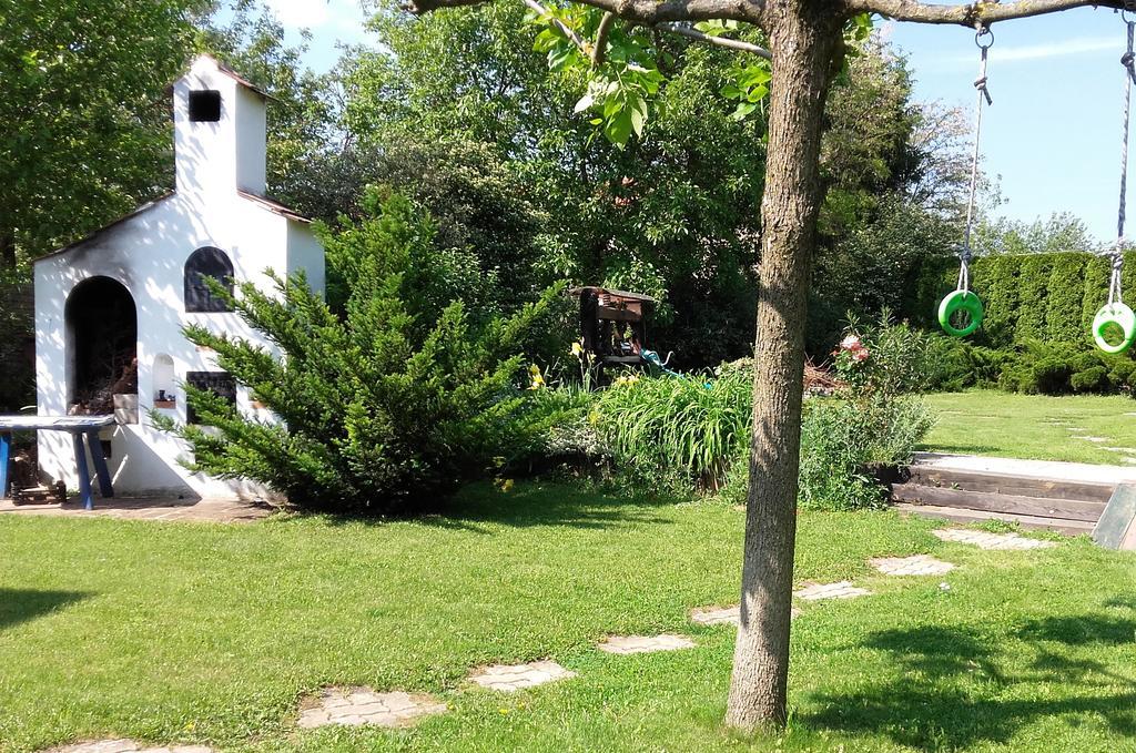 Hotel Rudolf'S Fogado Zsira Zewnętrze zdjęcie